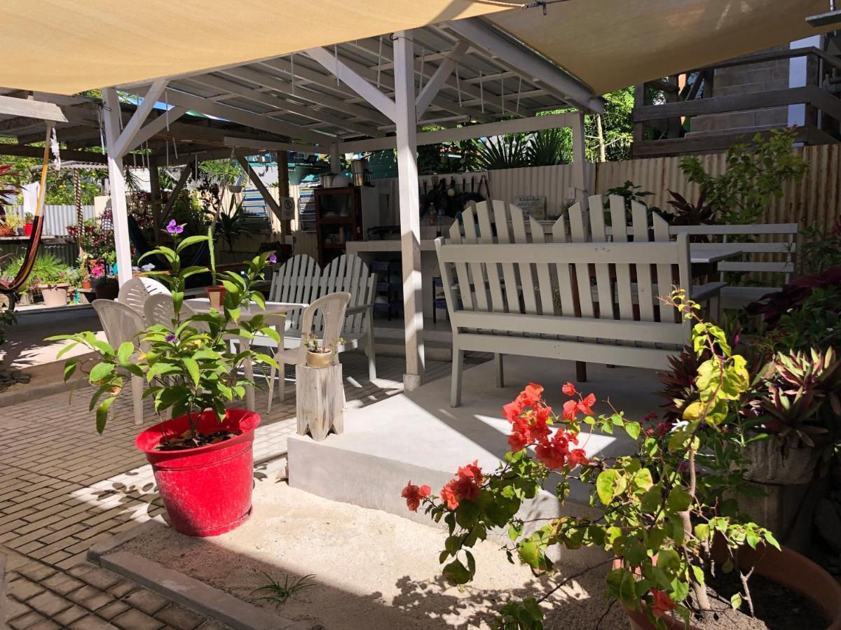 Blue Wave Guest House Cayo Caulker Exterior foto