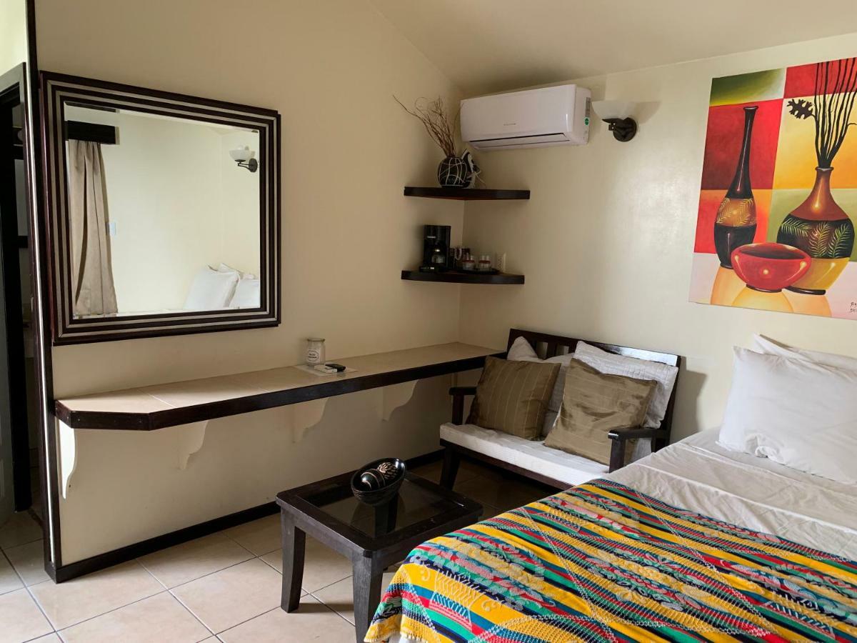 Blue Wave Guest House Cayo Caulker Exterior foto